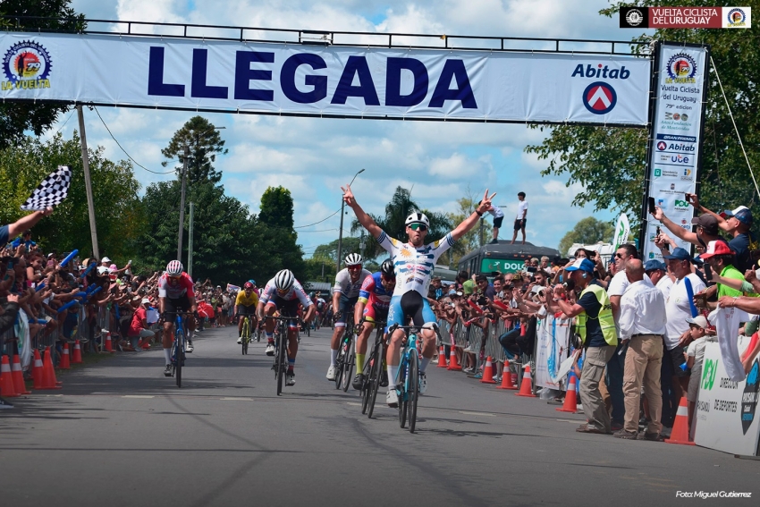 La Vuelta Ciclista del Uruguay arribó a Paysandú