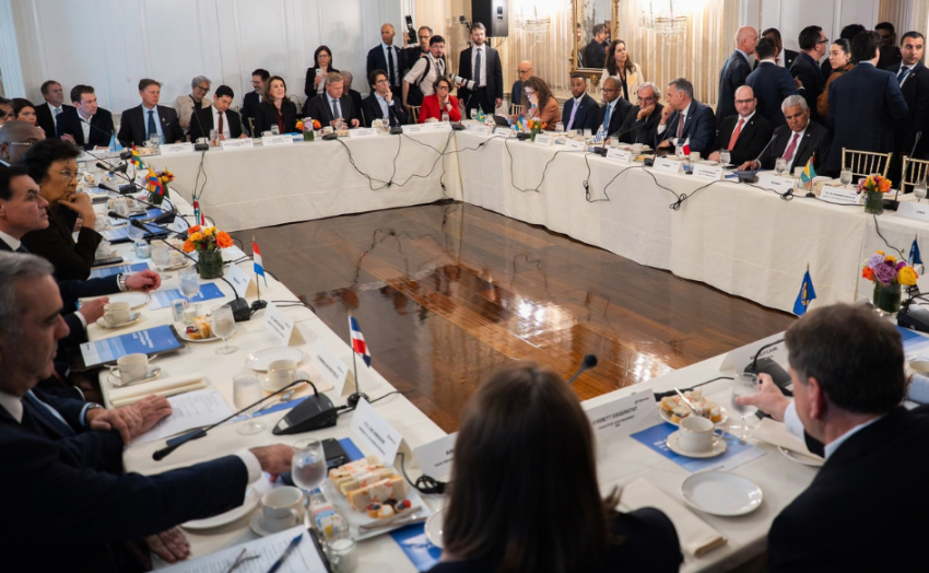 Presidente Orsi propone a Uruguay como hub regional confiable para desarrollar, probar y escalar soluciones de inteligencia artificial