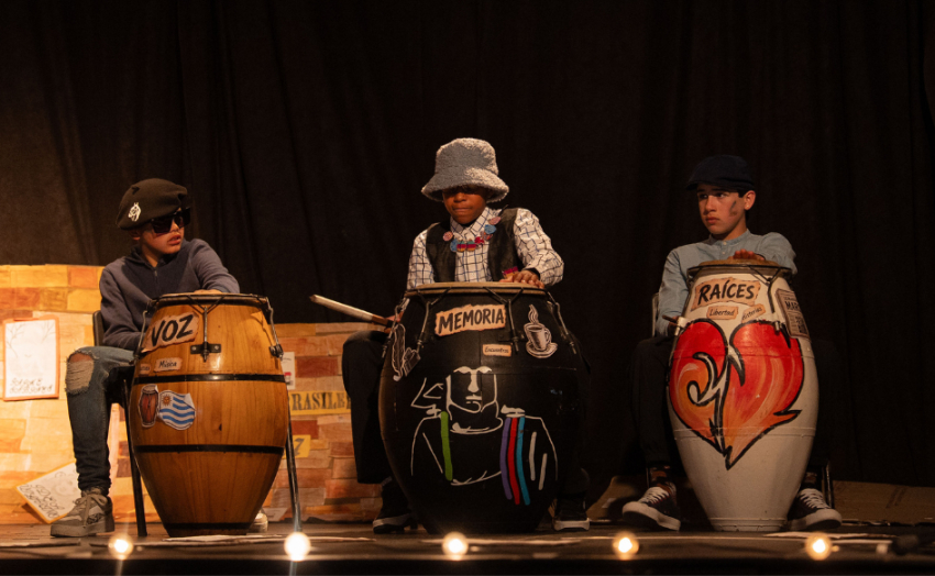 Estudiantes de 35 escuelas públicas presentaron obras de teatro sobre sus barrios