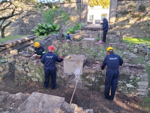 Avance de Obra, Recuperación del puente y portón de campo