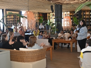 Colonia en presentación de producción de Turismo LGBT+